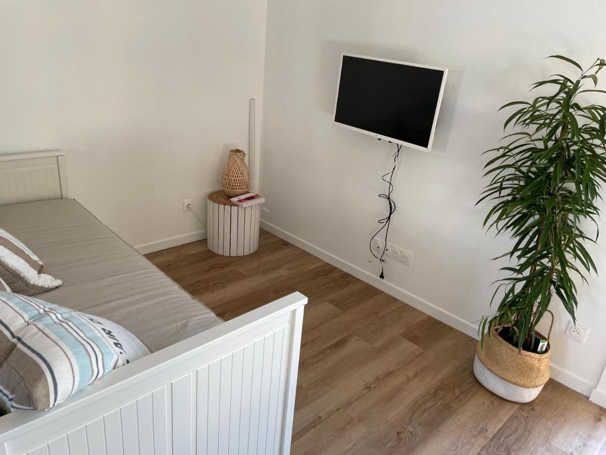Apartment Poetique Proche De Lyon