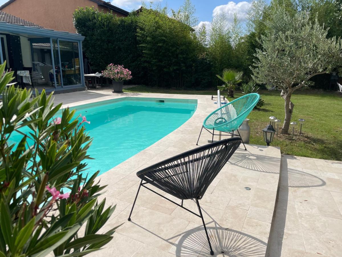 Apartment Poetique Proche De Lyon